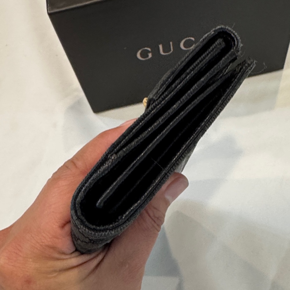 Authentic Gucci Black Studded Women's Wallet - Picture 5 of 10